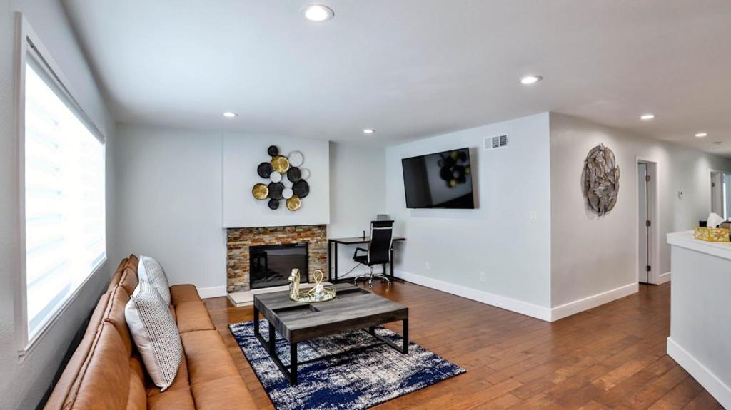 H&H Modern Lux 4Bd 1 King Suite 3 Queen Socal Disney Westminster Luaran gambar