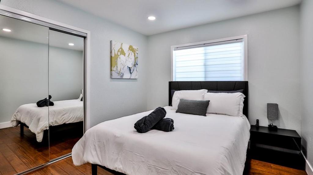 H&H Modern Lux 4Bd 1 King Suite 3 Queen Socal Disney Westminster Luaran gambar