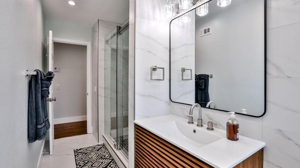 H&H Modern Lux 4Bd 1 King Suite 3 Queen Socal Disney Westminster Luaran gambar