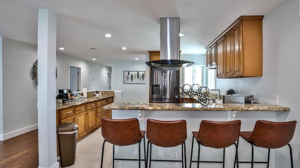 H&H Modern Lux 4Bd 1 King Suite 3 Queen Socal Disney Westminster Luaran gambar