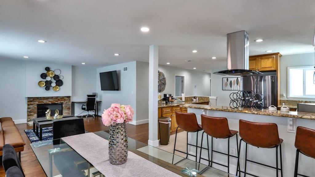 H&H Modern Lux 4Bd 1 King Suite 3 Queen Socal Disney Westminster Luaran gambar